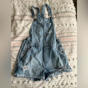 Overall shorts
